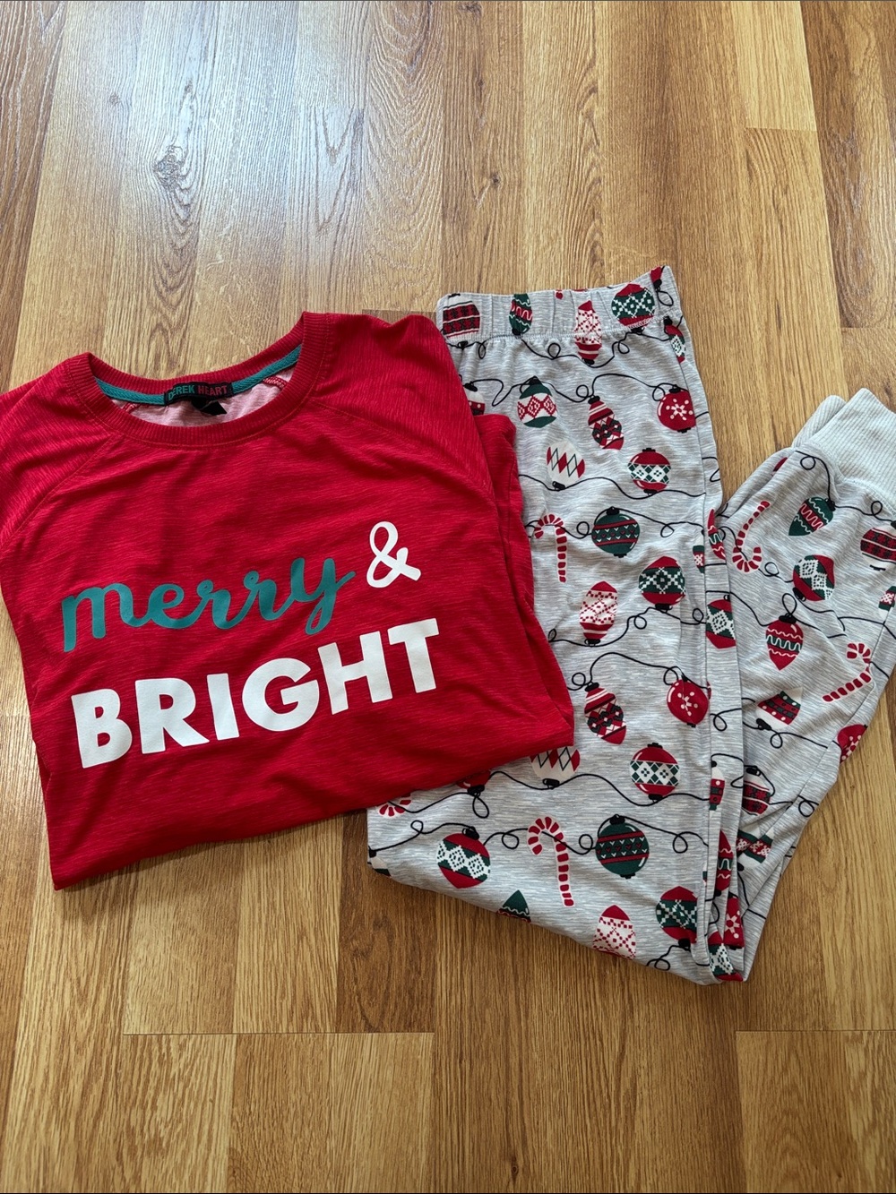 Derek Heart Red "Merry & Bright" Pajama Set with Gray Ornament Pants